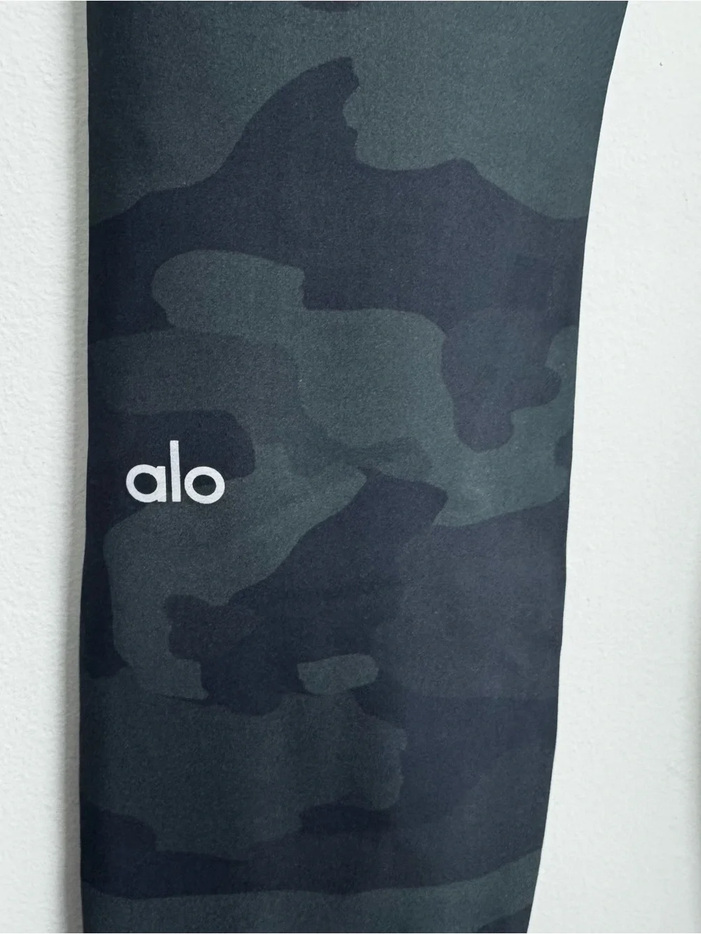 ALO Yoga nice camo